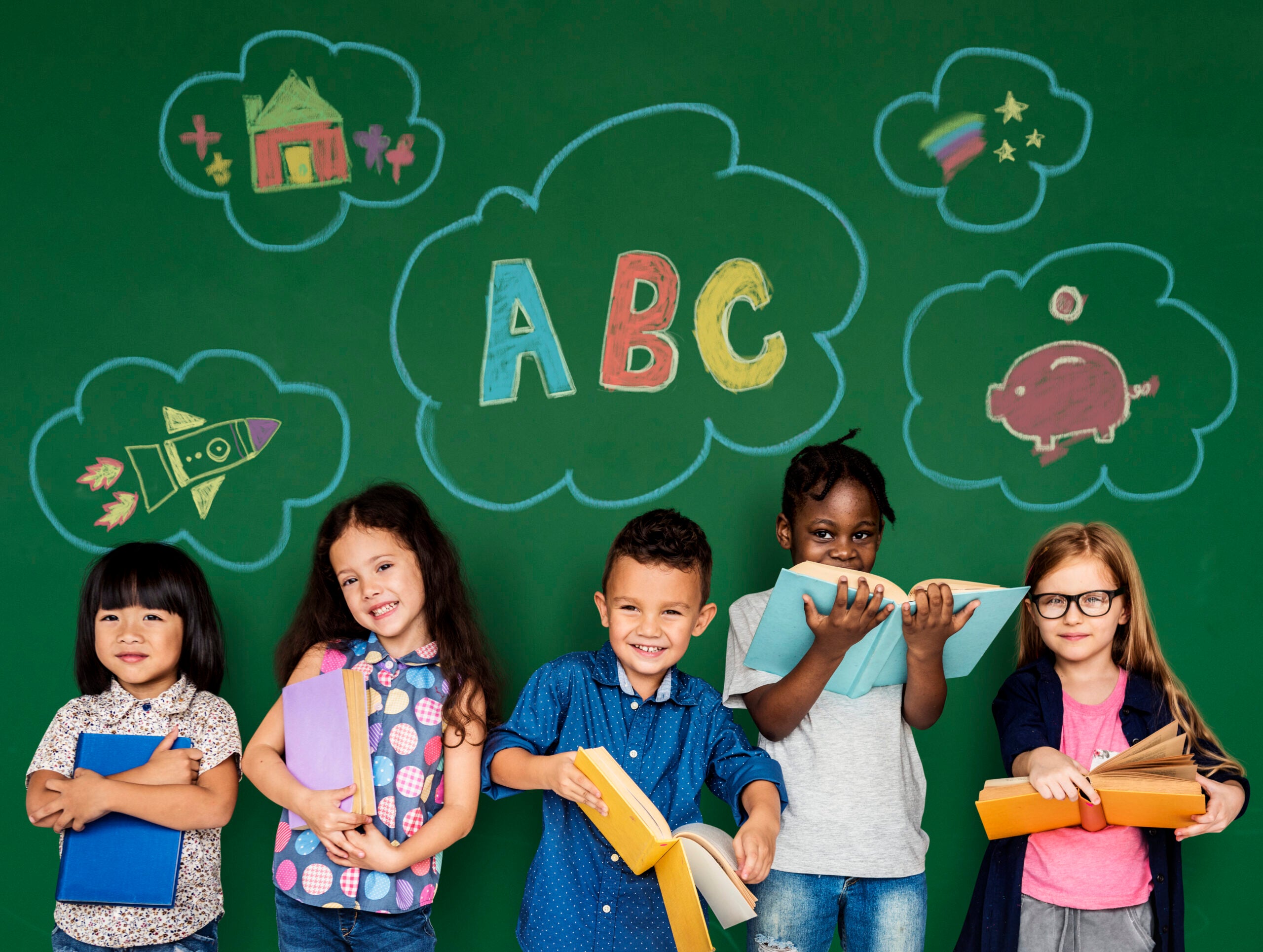 Sparkling Resolutions for Little Stars: New Year, New Beginnings for Kids